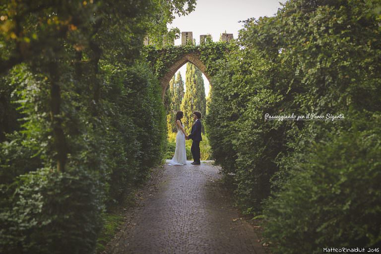 Fotografo matrimoni Parco Sigurtà aperto natura