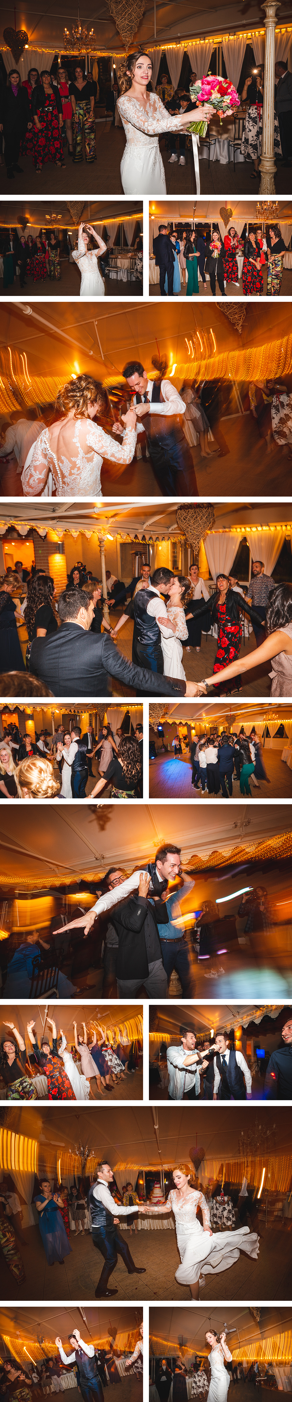 Gli sposi e gli amici ballano